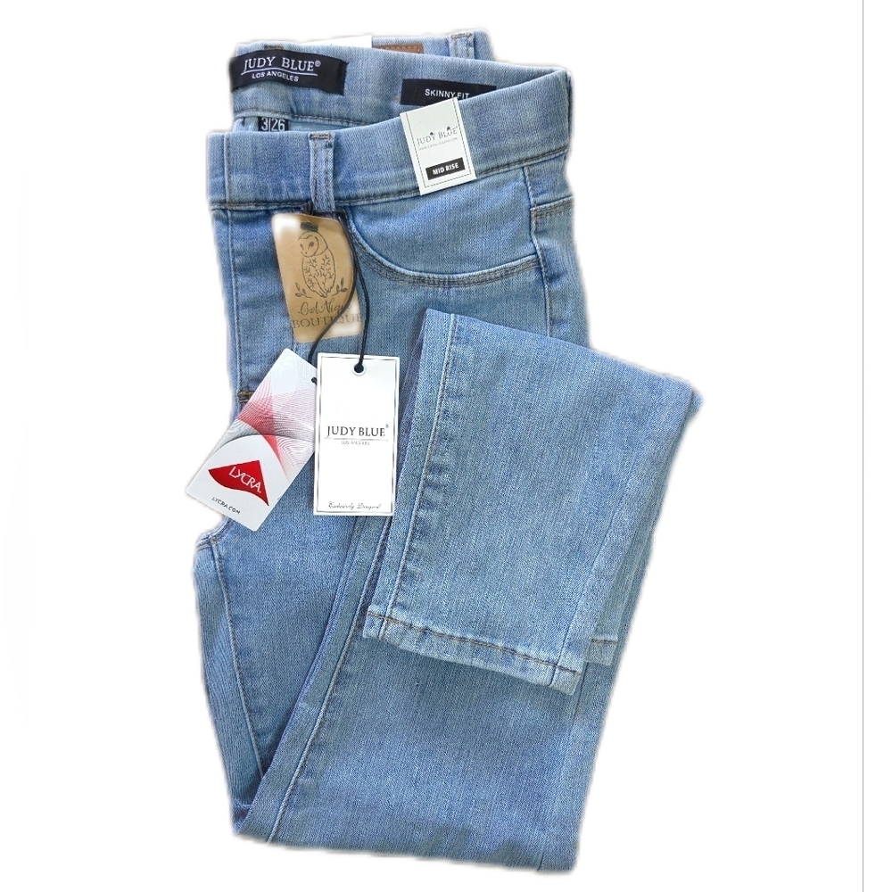 NWT Judy Blue Women's Light Blue Jeans